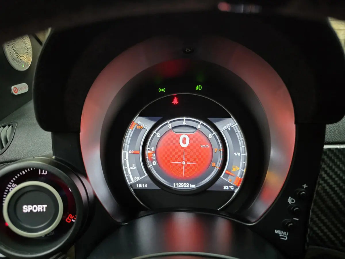 1.4 T-Jet Abarth Competizione Esseessee 70th Anniversary Carbon 180PK!