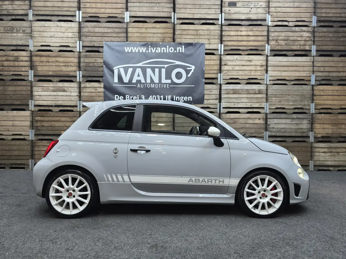 1.4 T-Jet Abarth Competizione Esseessee 70th Anniversary Carbon 180PK!