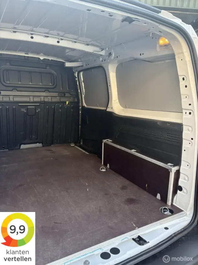 bestel 1.5 BlueHDi 130pk L2 Automaat|Carplay|360gr Camera|Virtuele cockpit