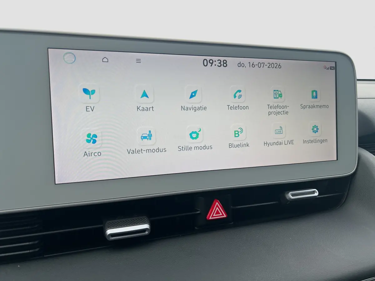 Style 58 kWh SOH 100% | Camera | Adaptive cruise controle | Carplay | Keyless entry | LED koplampen | Navigatie | Parkeersensoren | Digitaal cockpit | 19'' velgen