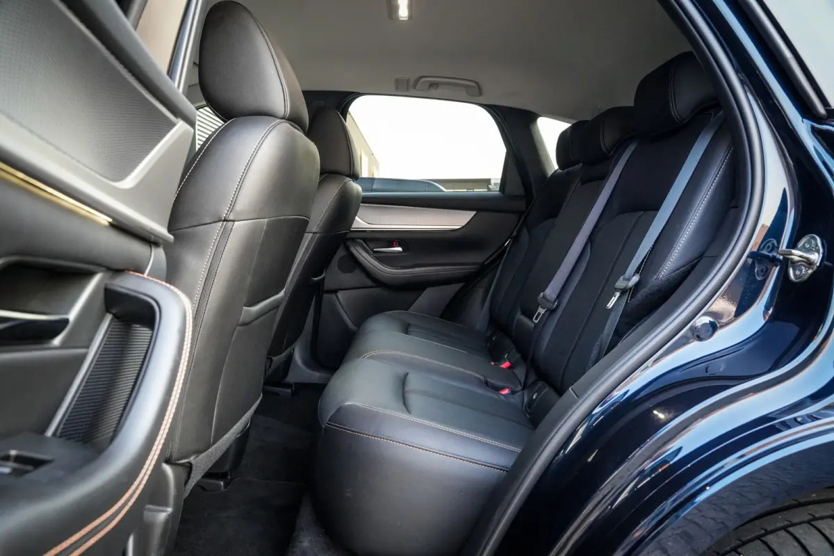 2.5 e-SkyActiv PHEV Homura | ACC | Leder | Trekhaak afn. | Stoelkoeling | 360 camera | Metalic | 1e eig. |