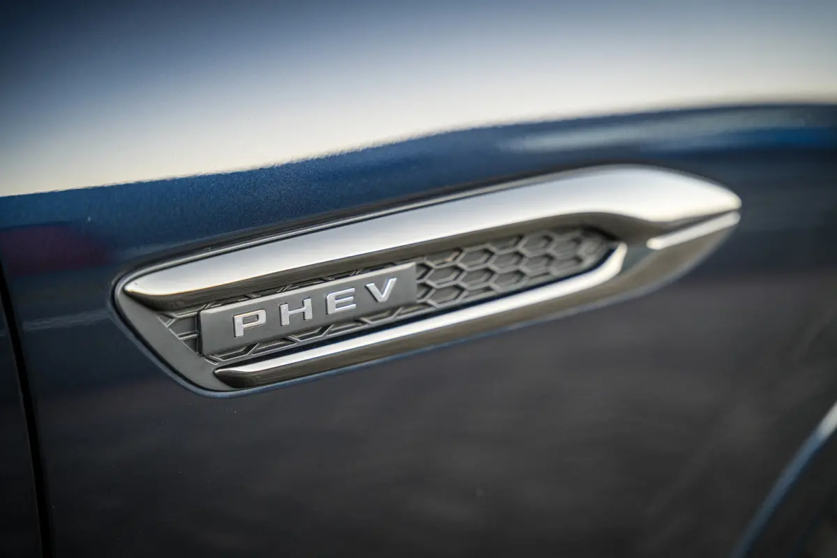 2.5 e-SkyActiv PHEV Homura | ACC | Leder | Trekhaak afn. | Stoelkoeling | 360 camera | Metalic | 1e eig. |
