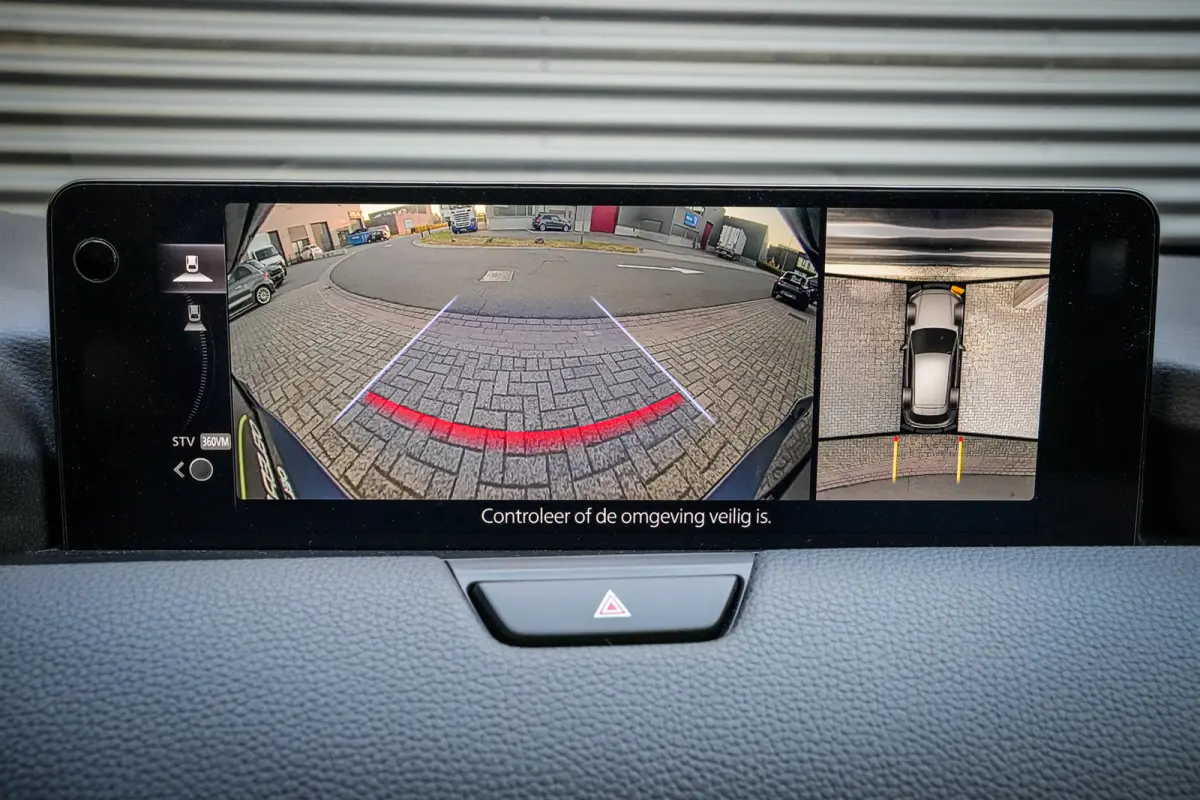 2.5 e-SkyActiv PHEV Homura | ACC | Leder | Trekhaak afn. | Stoelkoeling | 360 camera | Metalic | 1e eig. |