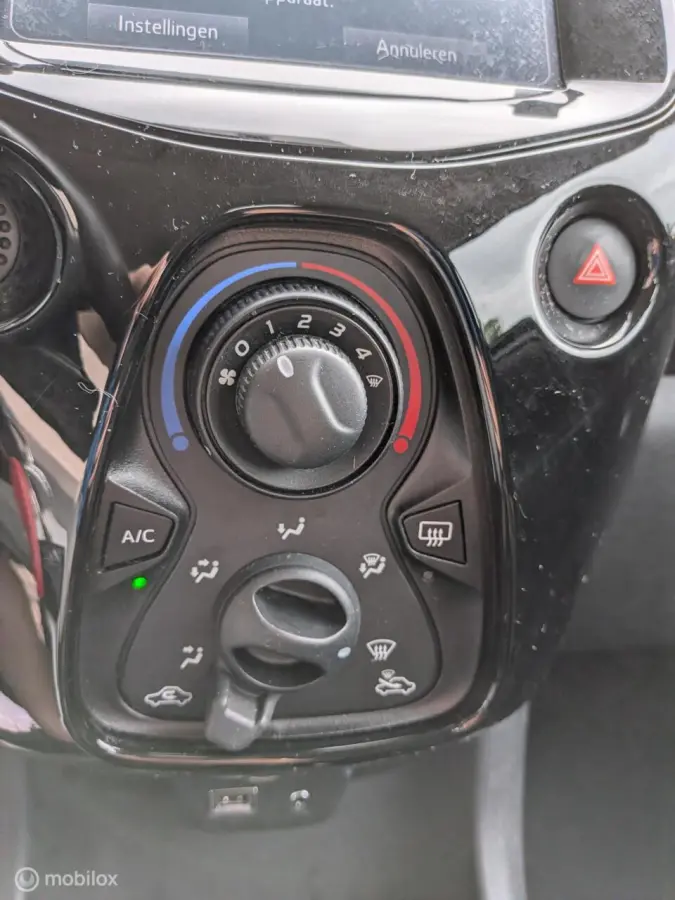 1.0 VTi CARPLAY+AUTO|AIRCO|CAMERA 1E.EIG