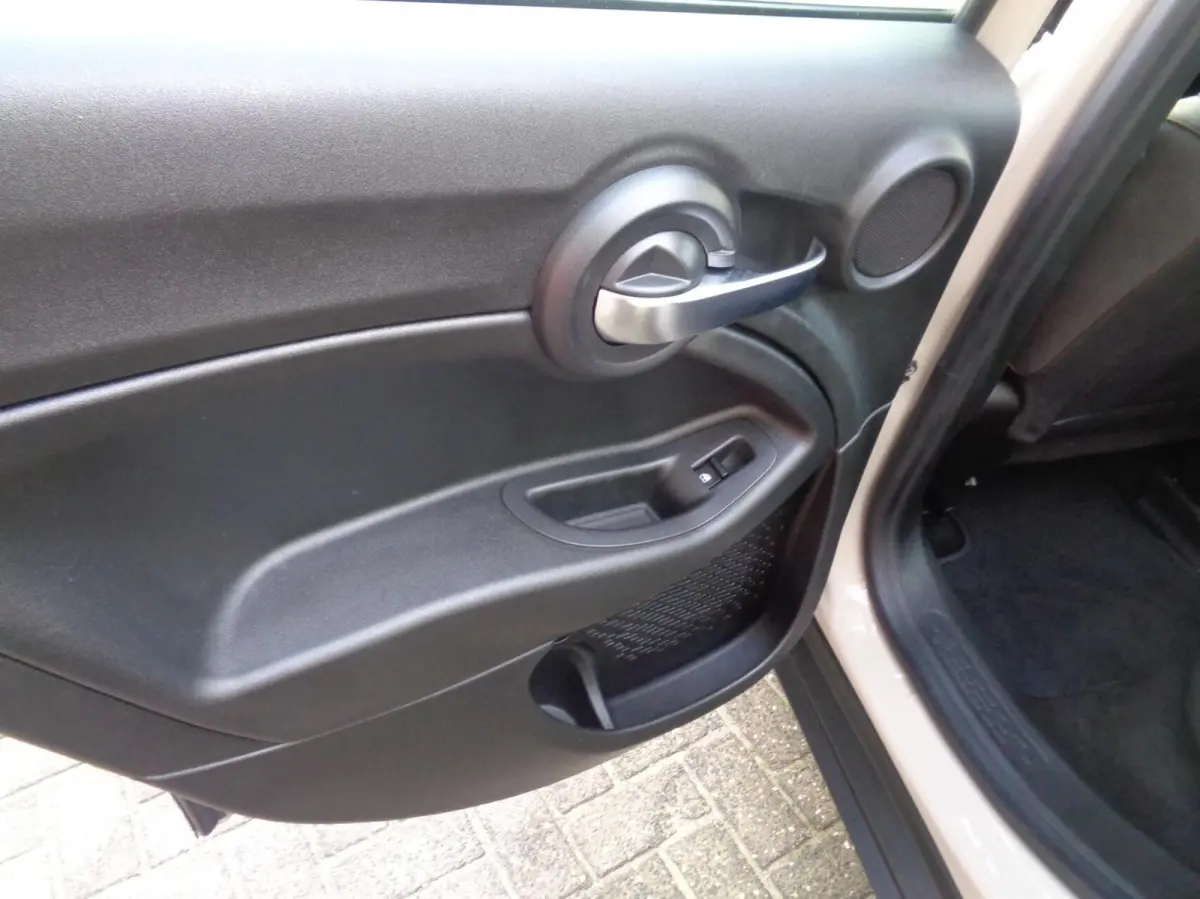 1.0 GSE Lounge/TURBO/Cappuccino/Airco/Key Less/Camera/PDC/LM velgen/1st eig/LED