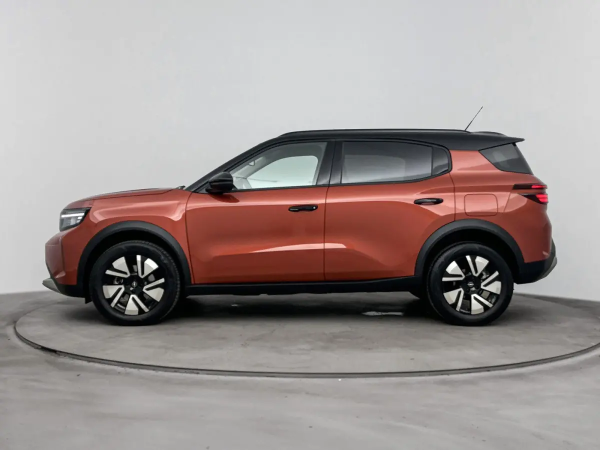 SUV 136 pk Hybrid Automaat GS | Camera | Navigatie | Dodehoekbewaking | Parkeersensoren | Carplay