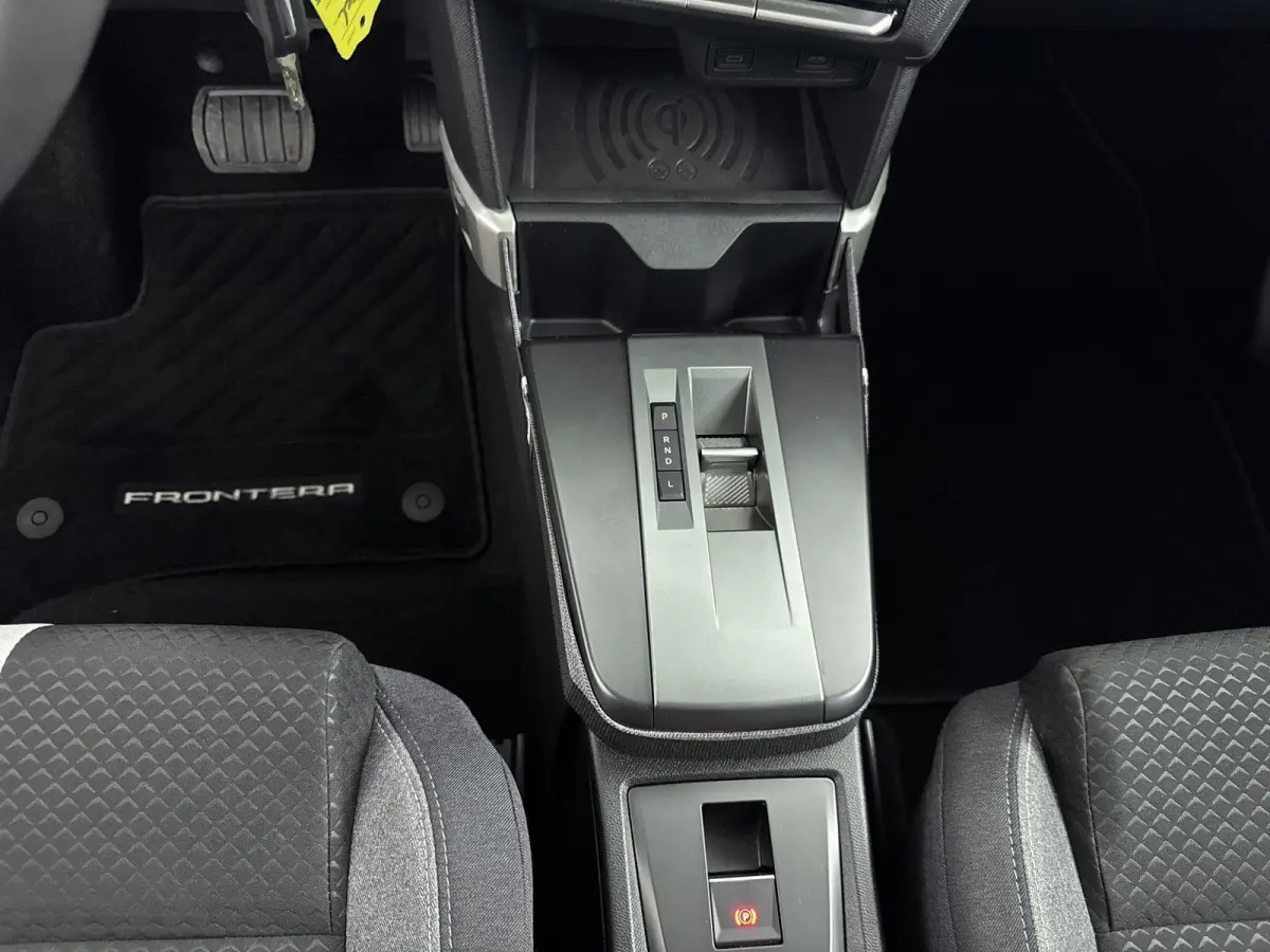 SUV 136 pk Hybrid Automaat GS | Camera | Navigatie | Dodehoekbewaking | Parkeersensoren | Carplay