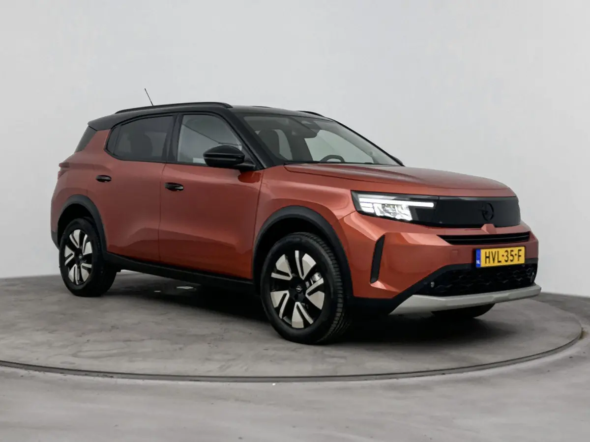 SUV 136 pk Hybrid Automaat GS | Camera | Navigatie | Dodehoekbewaking | Parkeersensoren | Carplay
