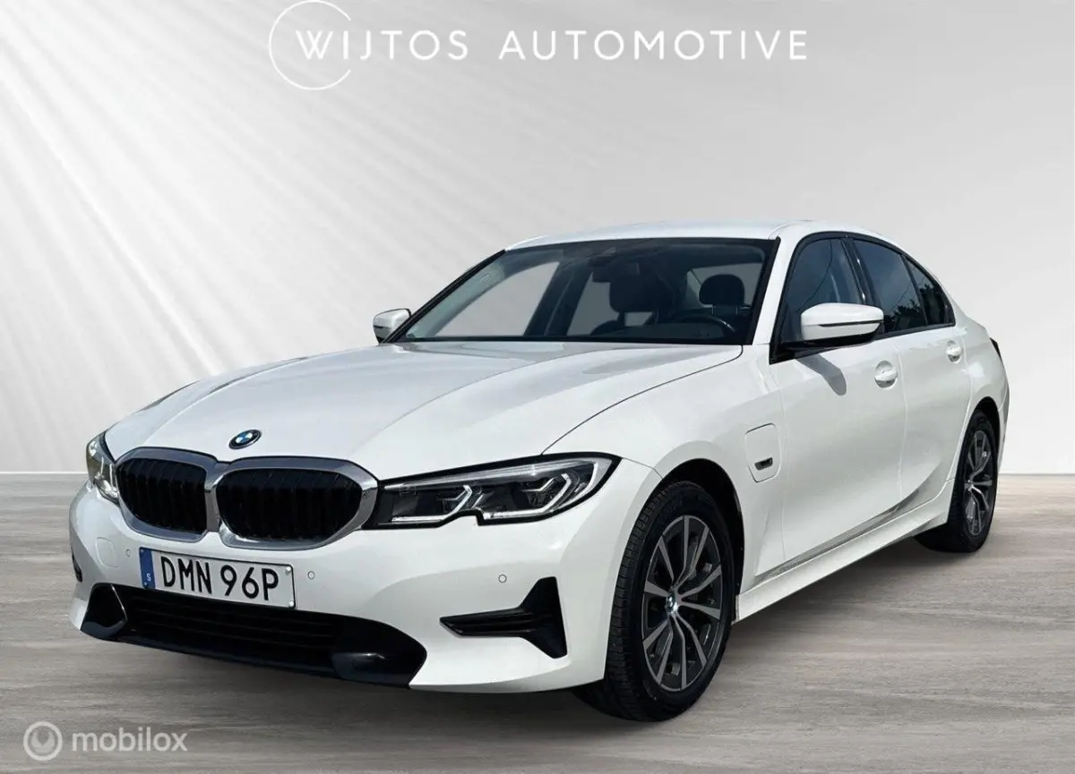 330e Sportline, Laser, trekhaak