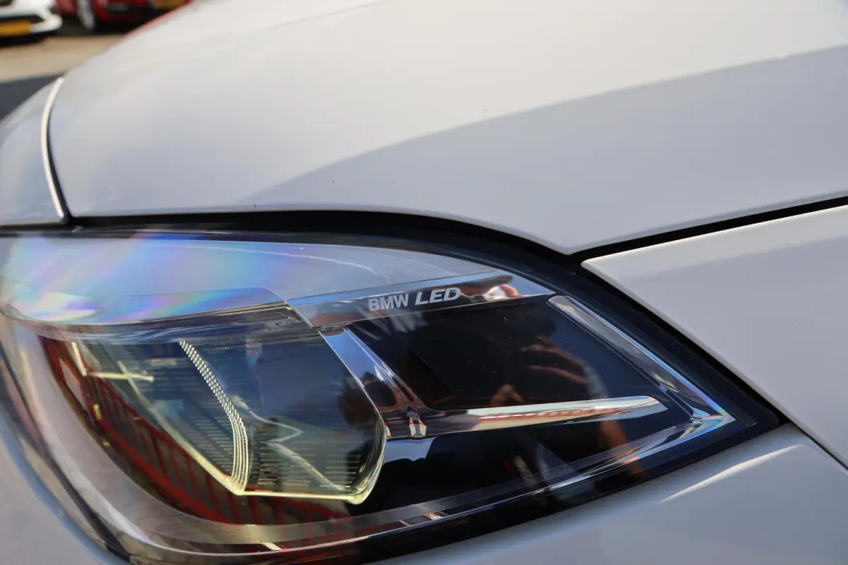 118i Business Edition|Panorama|Navi|Apple carplay/Android auto|LED|