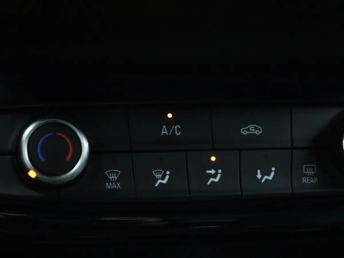 1.2 Edition | Apple Carplay / Android Auto | Cruise Control | Bluetooth Telefonie |