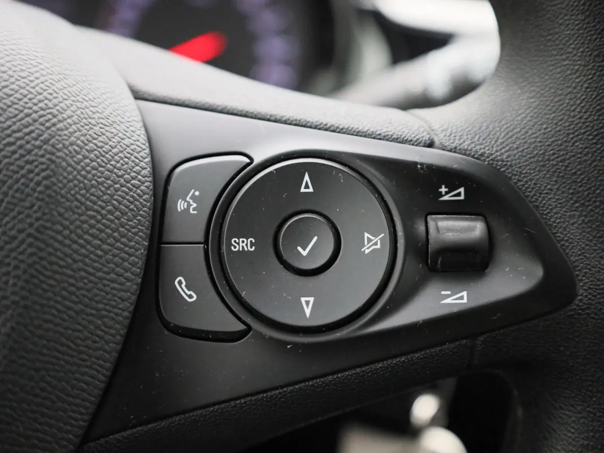 1.2 Edition | Apple Carplay / Android Auto | Cruise Control | Bluetooth Telefonie |
