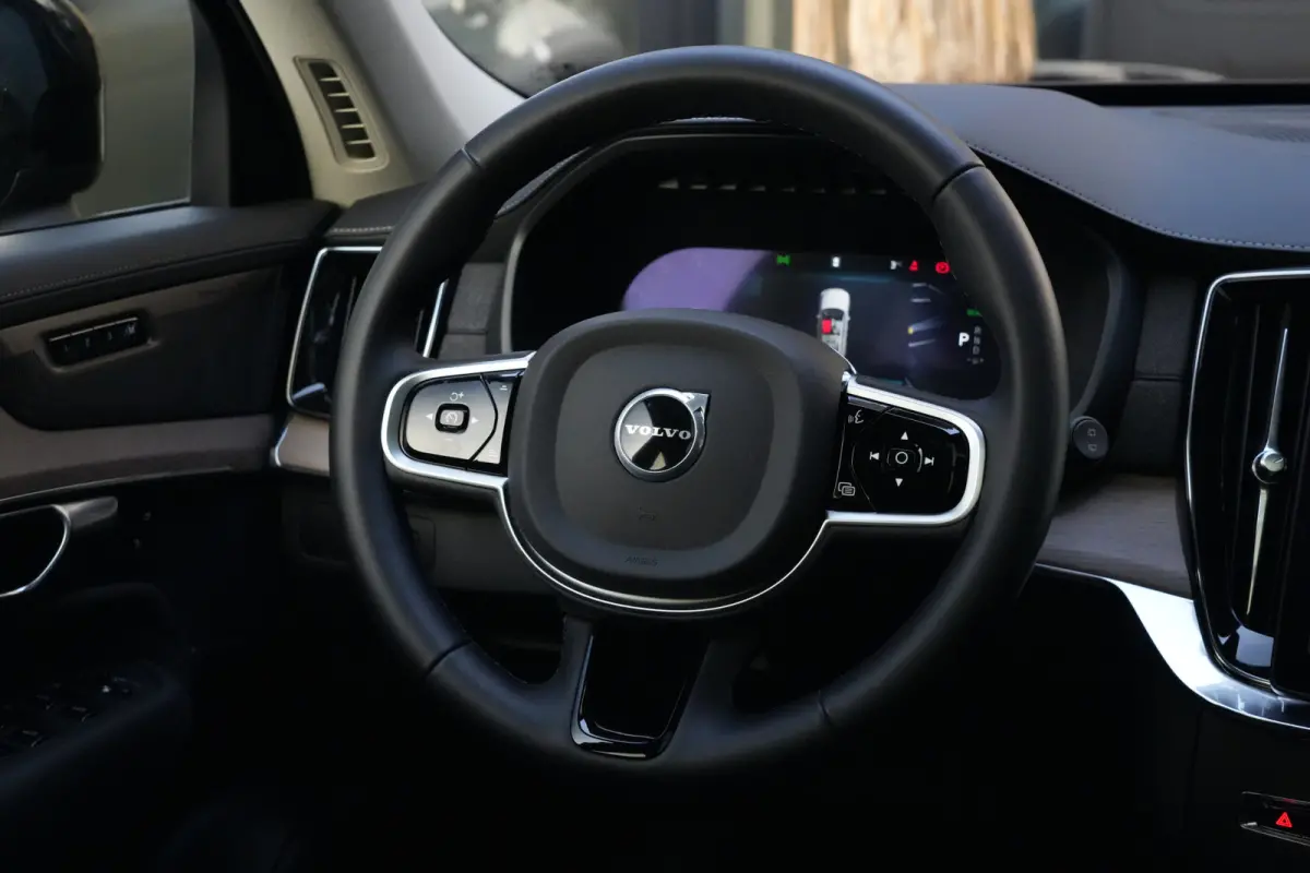 2.0 T8 FACELIFT Plug-in hybrid AWD Ultra Dark 455pk Panoramadak/Luchtvering/Trekhaak