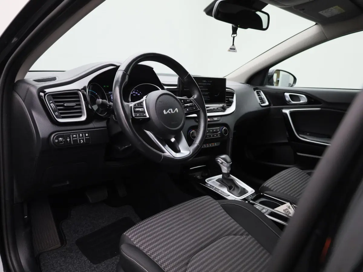 1.6 GDi PHEV DynamicLine | Apple Carplay / Android Auto | Stoel/Stuurverwarming | Lichtmetalen Velgen | Camera |