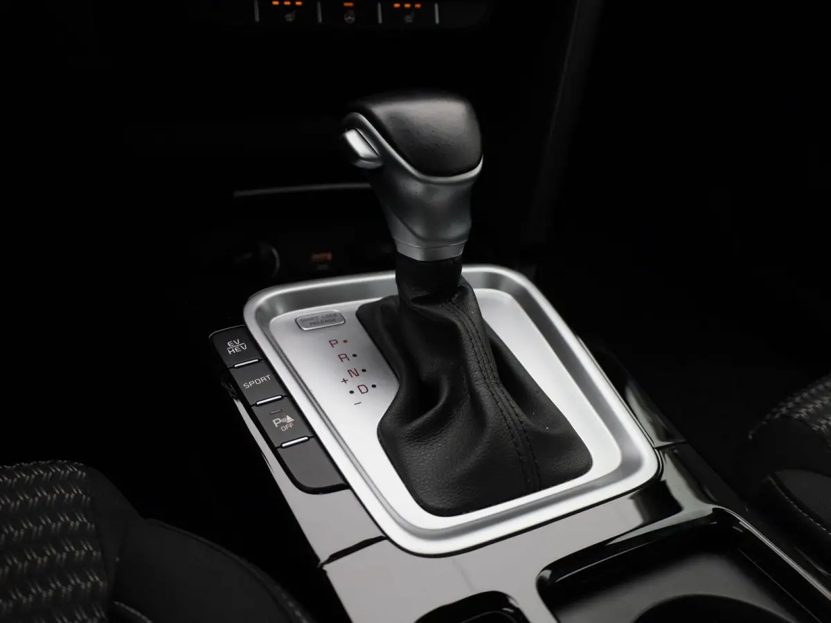 1.6 GDi PHEV DynamicLine | Apple Carplay / Android Auto | Stoel/Stuurverwarming | Lichtmetalen Velgen | Camera |