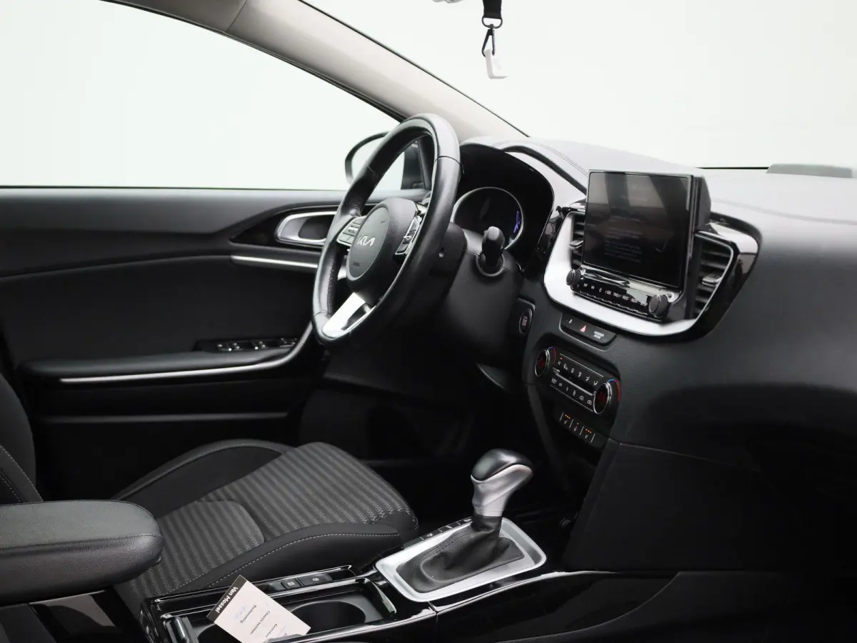 1.6 GDi PHEV DynamicLine | Apple Carplay / Android Auto | Stoel/Stuurverwarming | Lichtmetalen Velgen | Camera |