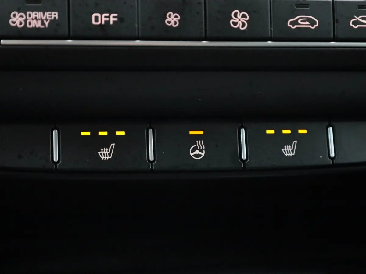 1.6 GDi PHEV DynamicLine | Apple Carplay / Android Auto | Stoel/Stuurverwarming | Lichtmetalen Velgen | Camera |