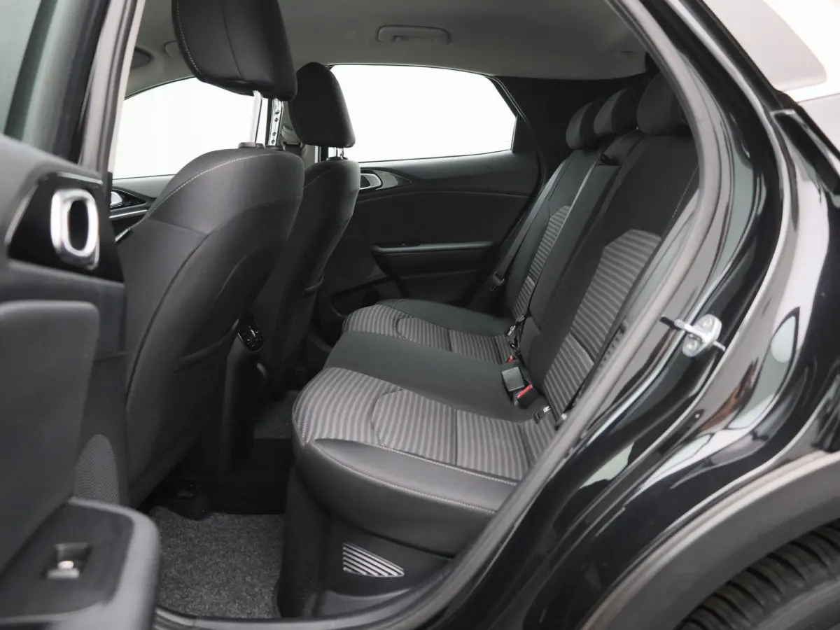 1.6 GDi PHEV DynamicLine | Apple Carplay / Android Auto | Stoel/Stuurverwarming | Lichtmetalen Velgen | Camera |