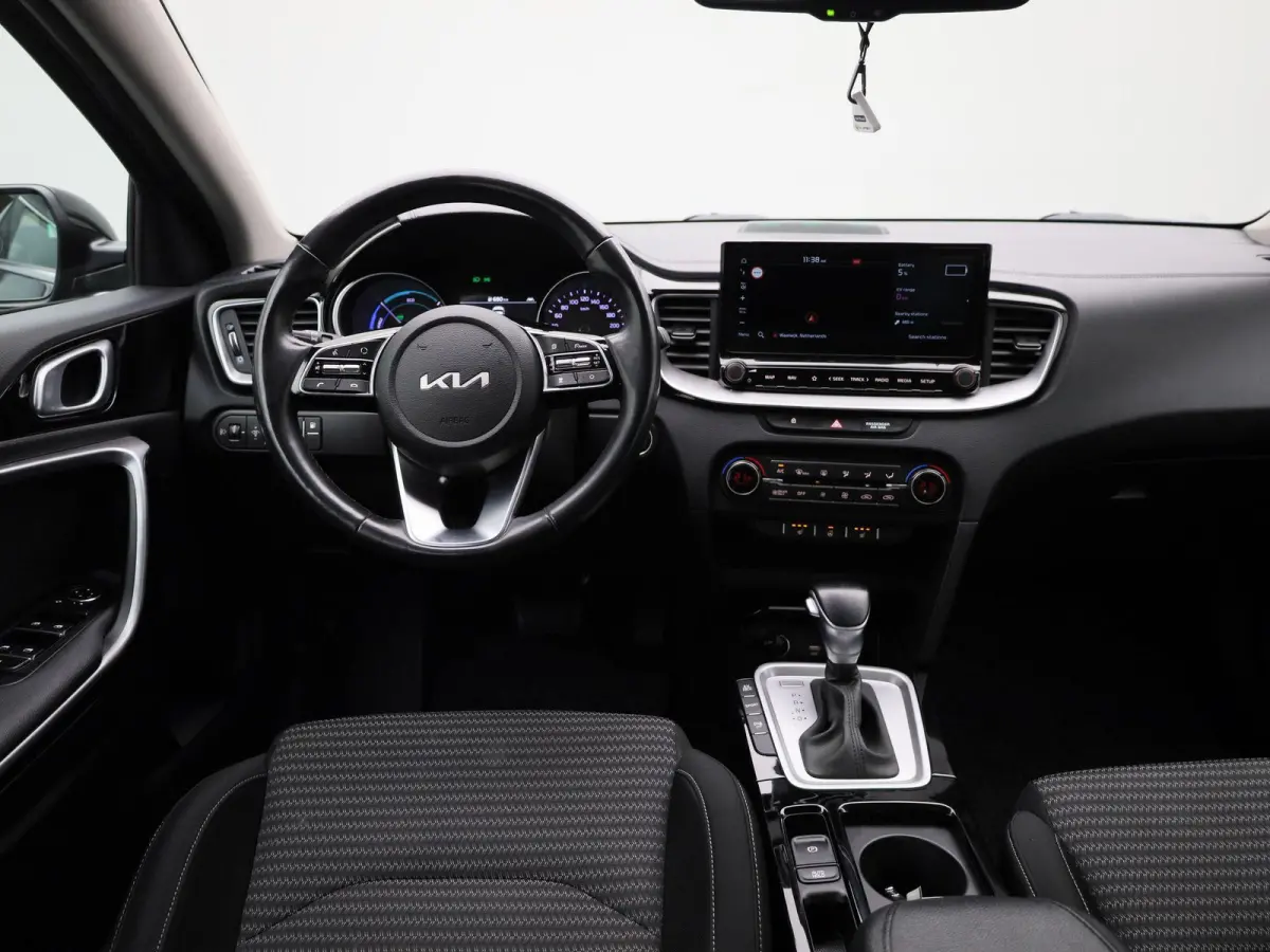 1.6 GDi PHEV DynamicLine | Apple Carplay / Android Auto | Stoel/Stuurverwarming | Lichtmetalen Velgen | Camera |