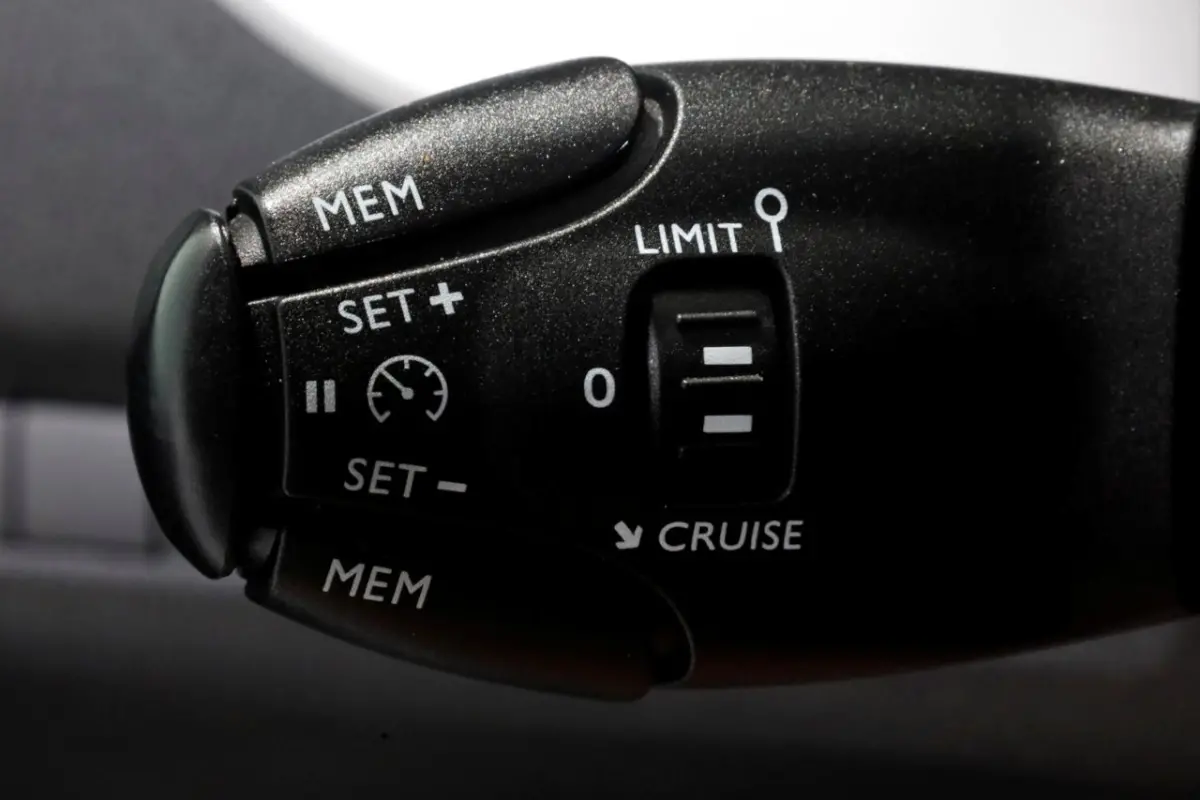 2.0 CDTI 123pk L3H1 D.C. Edition Airco/Navi/Camera 05-2022