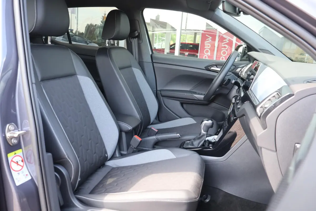 1.0 TSI 115pk DSG Life Edition | Trekhaak | PDC | Adaptive Cruise | Carplay | Navigatie | Stoelverwarming
