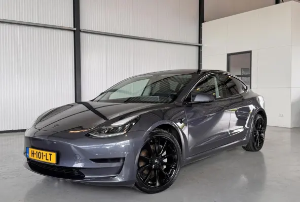 Standard RWD Plus 60 kWh|SoH 87,3%|Leer|Panodak|Autopilot|