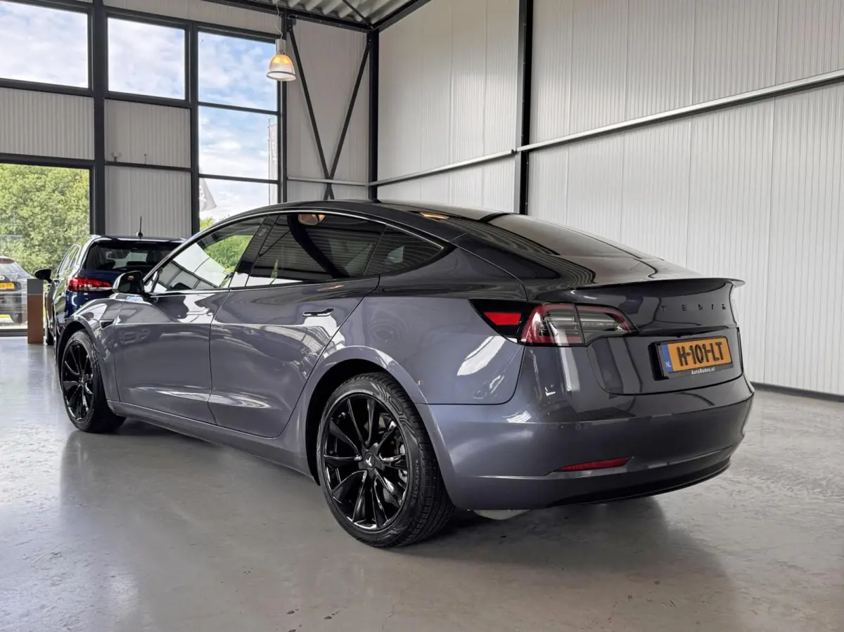 Standard RWD Plus 60 kWh|SoH 87,3%|Leer|Panodak|Autopilot|