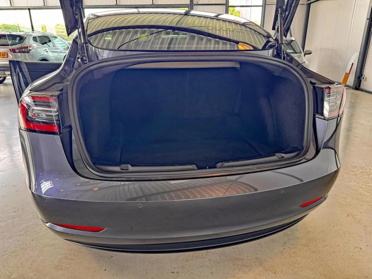 Standard RWD Plus 60 kWh|SoH 87,3%|Leer|Panodak|Autopilot|