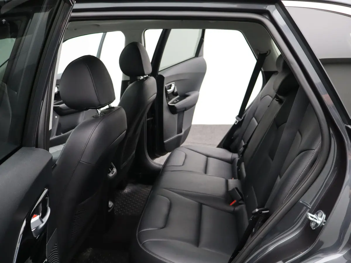 More 1.6 GDi HEV 6DCT | Apple Carplay / Android Auto | Privacy Glass | Trekhaak | Privacy Glass | Keyless |