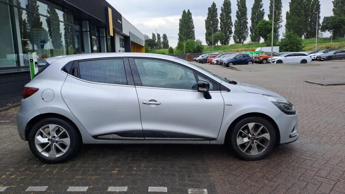 0.9 TCe Intens | Navigatie | Parkeersensoren | Cruise Control | Lichtmetalen Velgen |