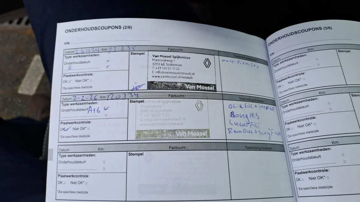 0.9 TCe Intens | Navigatie | Parkeersensoren | Cruise Control | Lichtmetalen Velgen |