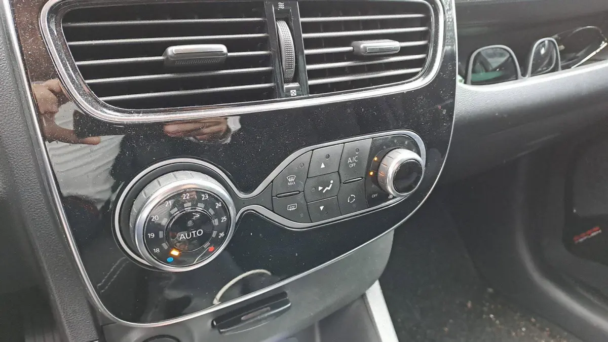 0.9 TCe Intens | Navigatie | Parkeersensoren | Cruise Control | Lichtmetalen Velgen |