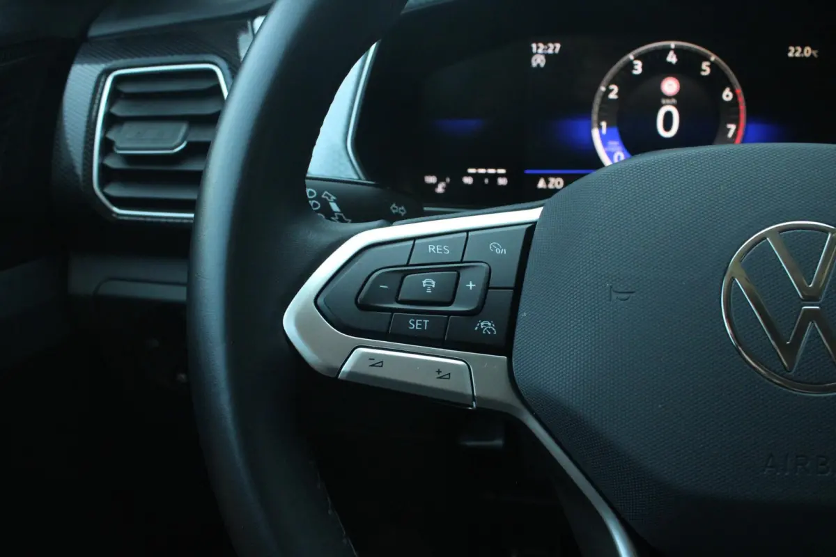 1.0 TSI 95pk Life "Goal" | Draadloos CarPlay Android Auto & opladen | Stoelverwarming