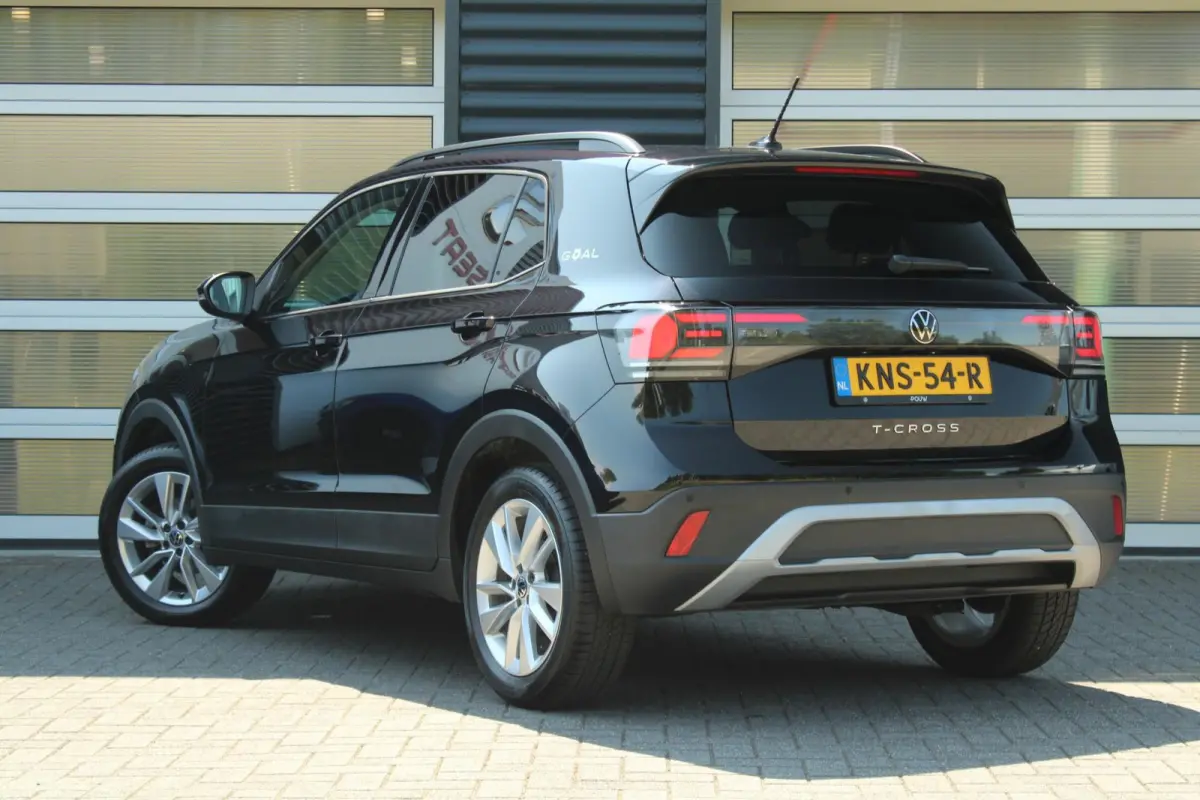 1.0 TSI 95pk Life "Goal" | Draadloos CarPlay Android Auto & opladen | Stoelverwarming