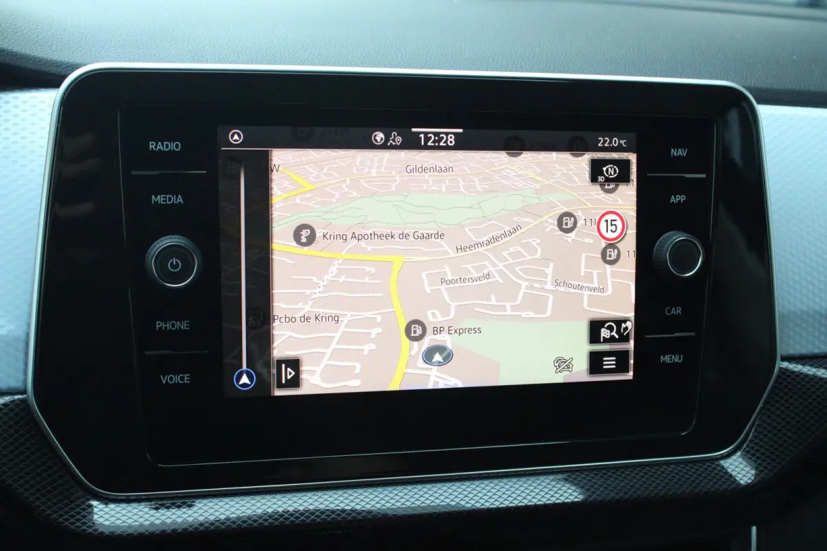 1.0 TSI 95pk Life "Goal" | Draadloos CarPlay Android Auto & opladen | Stoelverwarming