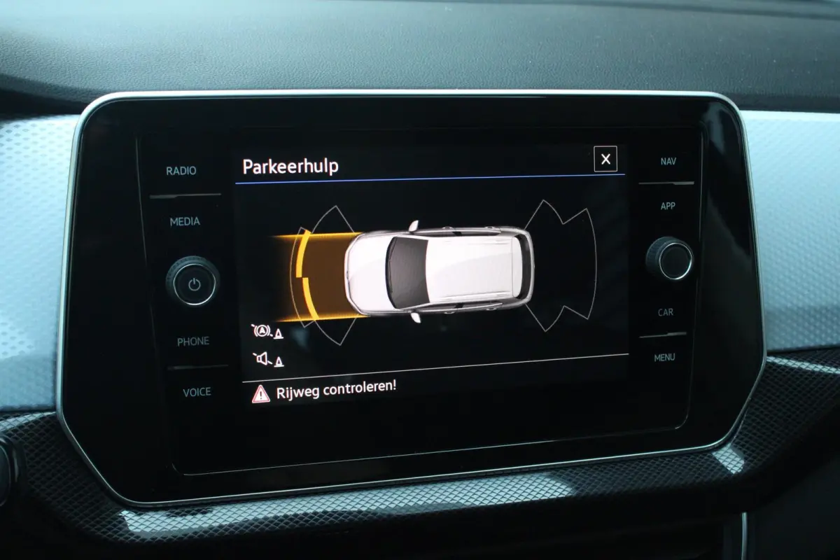 1.0 TSI 95pk Life "Goal" | Draadloos CarPlay Android Auto & opladen | Stoelverwarming