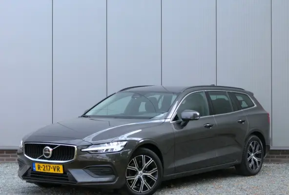 2.0 B4 Core 12 MND BOVAG-garantie Trekhaak / Pilot Assist / Navi / Elektrische klep