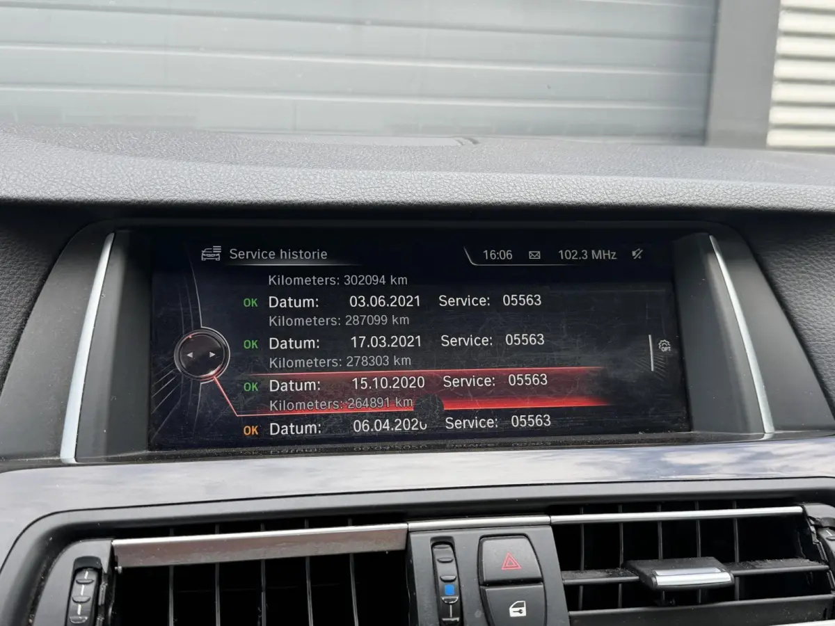 520d Individual Edition | Panoramadak | Navigatie | Lederen Bekleding | Climate Control | Stoelverwarming |