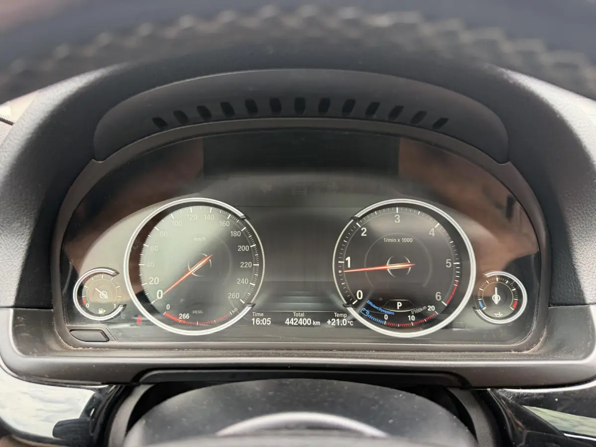 520d Individual Edition | Panoramadak | Navigatie | Lederen Bekleding | Climate Control | Stoelverwarming |