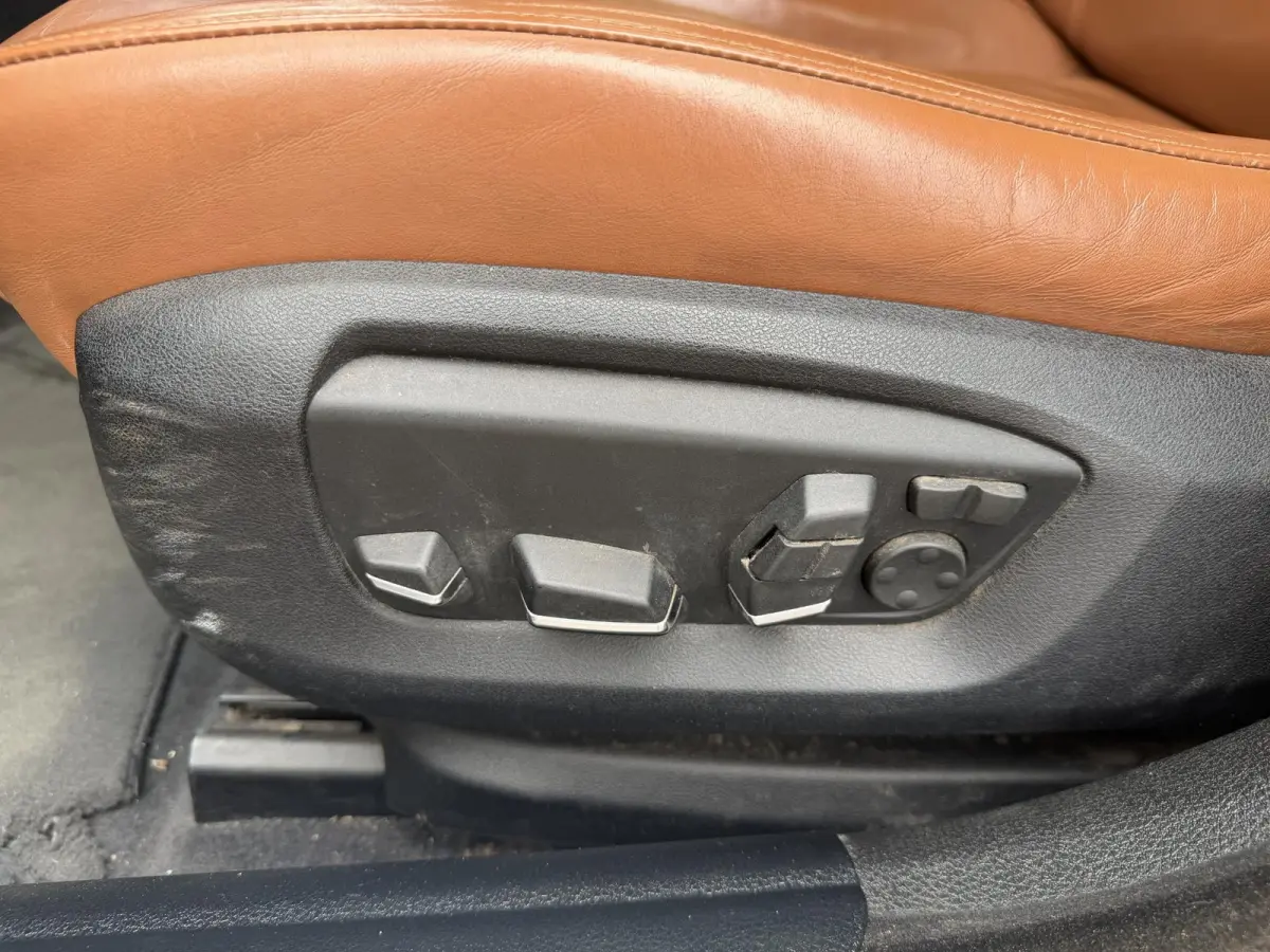520d Individual Edition | Panoramadak | Navigatie | Lederen Bekleding | Climate Control | Stoelverwarming |