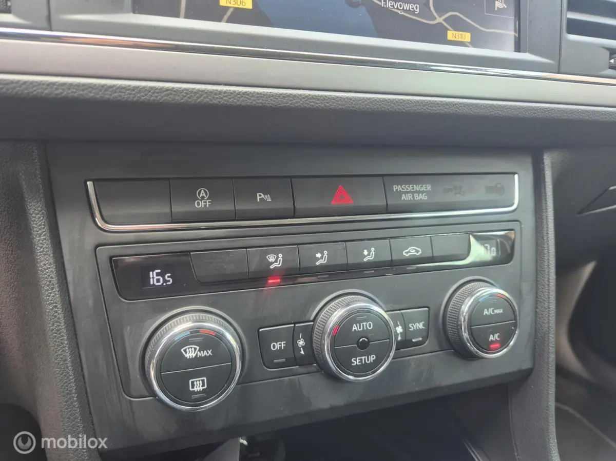 1.0 EcoTSI Style Business Intense