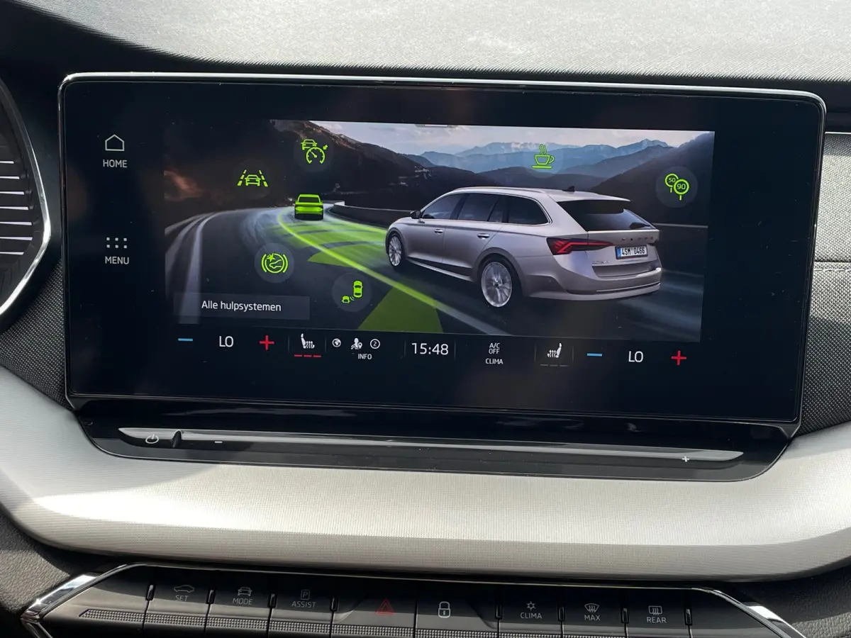 1.0 e-TSI PANO LEER VIRTUAL DEALER OND Business Edition Plus