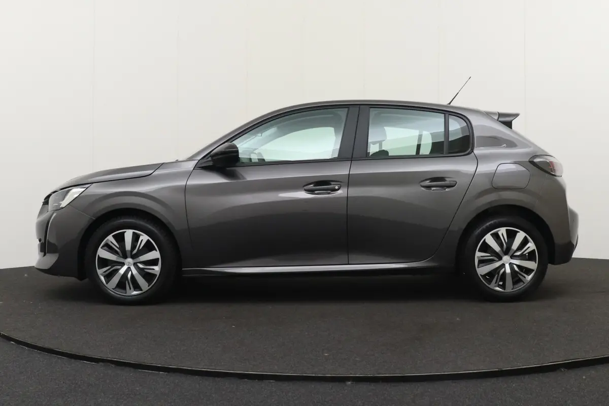 1.2T 100 PK Aut. Business Cruise ParkAssist Carplay