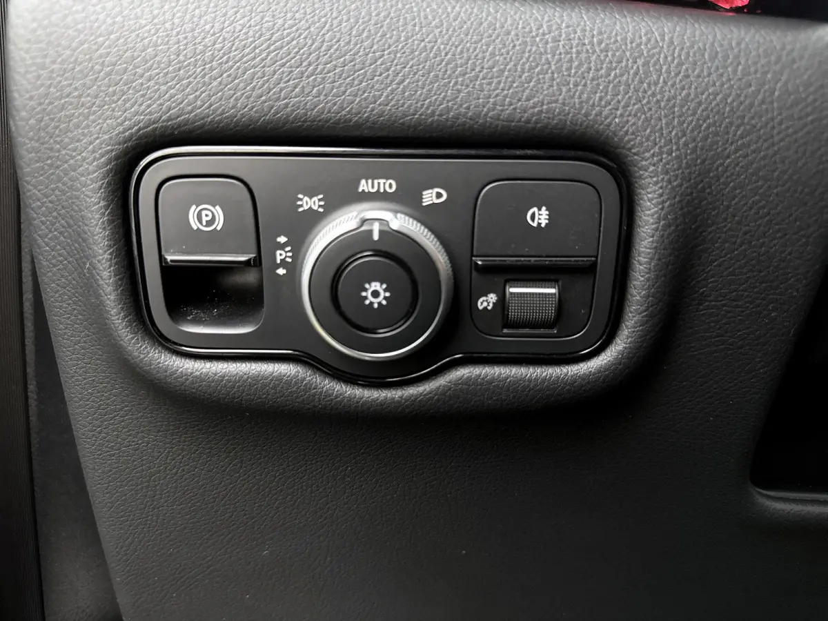 300 L2 90kWh 7 persoons Leder Elektr schuifdeuren AMG line 360 camera