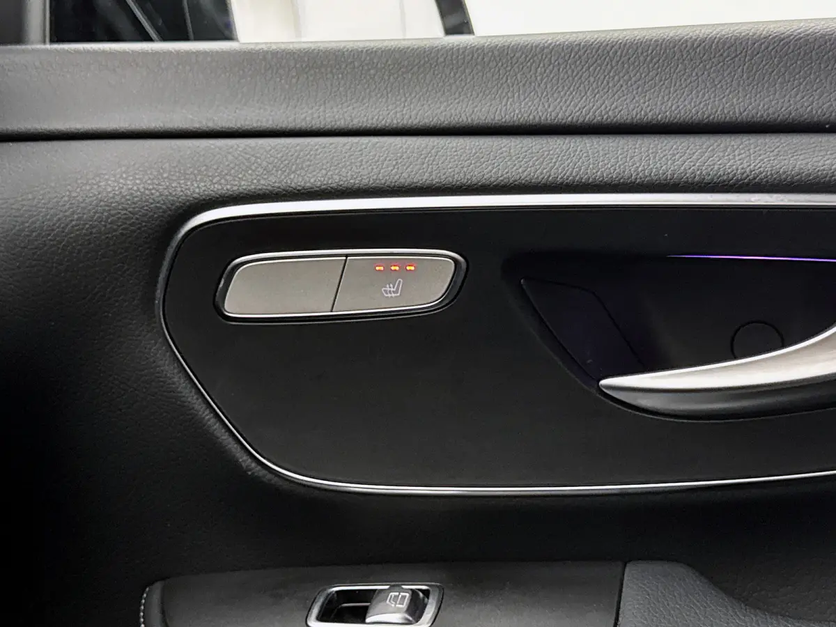 300 L2 90kWh 7 persoons Leder Elektr schuifdeuren AMG line 360 camera