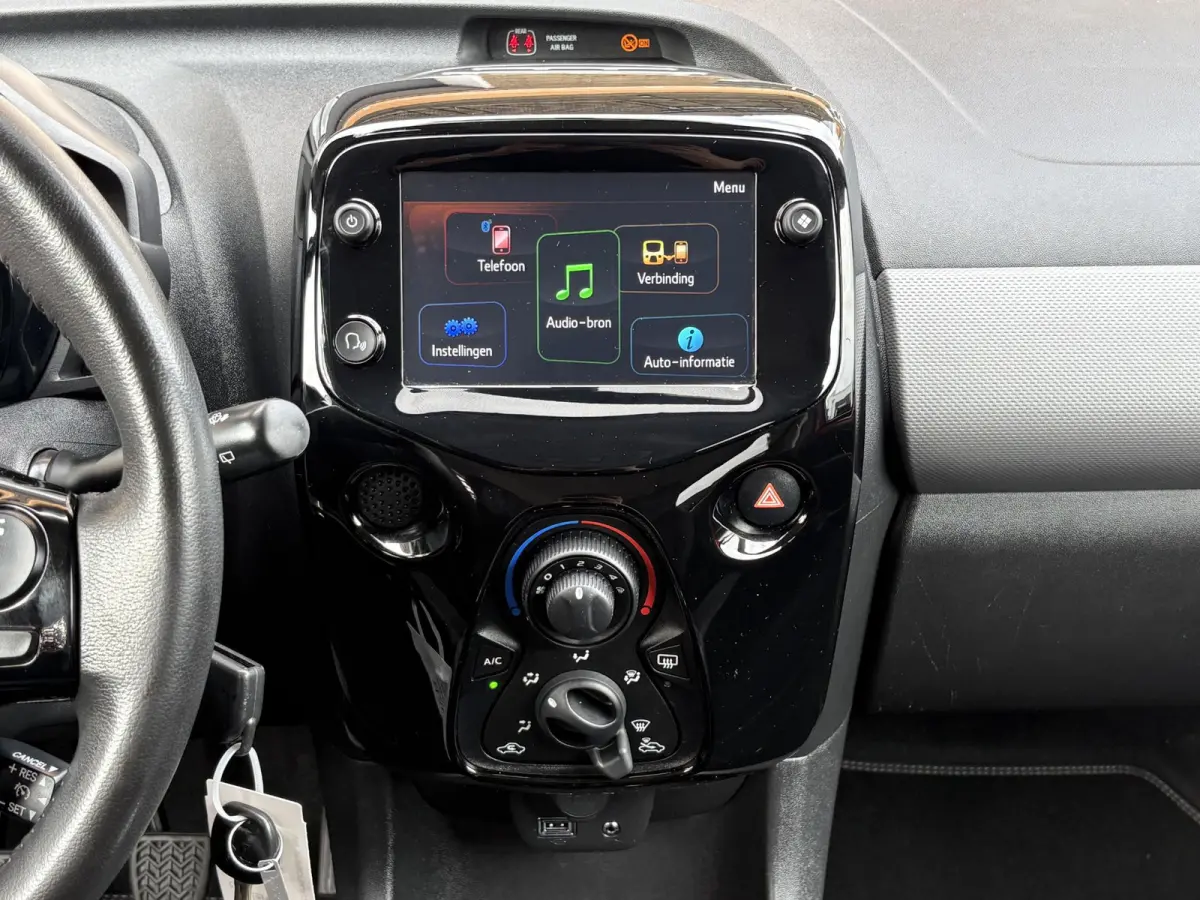 1.0 e-VTi Allure 5-Deurs LED/2-TONE/CARPLAY/NL-AUTO/34.000KM!