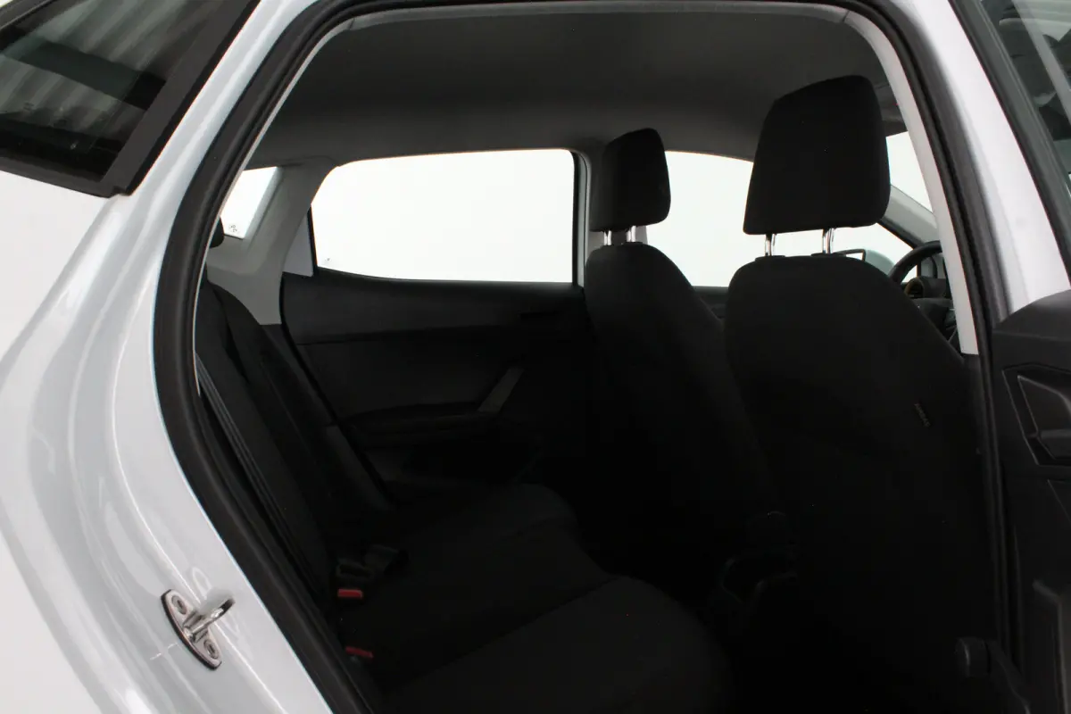 1.0 Reference > Cruise control/All season banden/12 maand BOVAG garantie