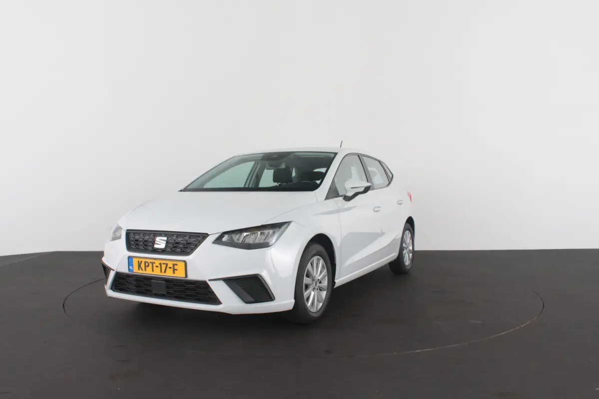 1.0 Reference > Cruise control/All season banden/12 maand BOVAG garantie
