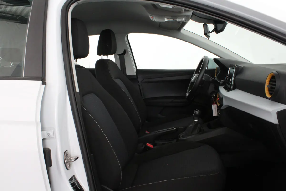 1.0 Reference > Cruise control/All season banden/12 maand BOVAG garantie