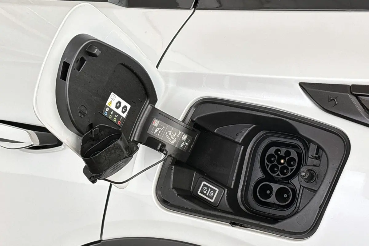 Performance Line 50 kWh SOH 94% Achteruitrijcamera Apple CarPlay